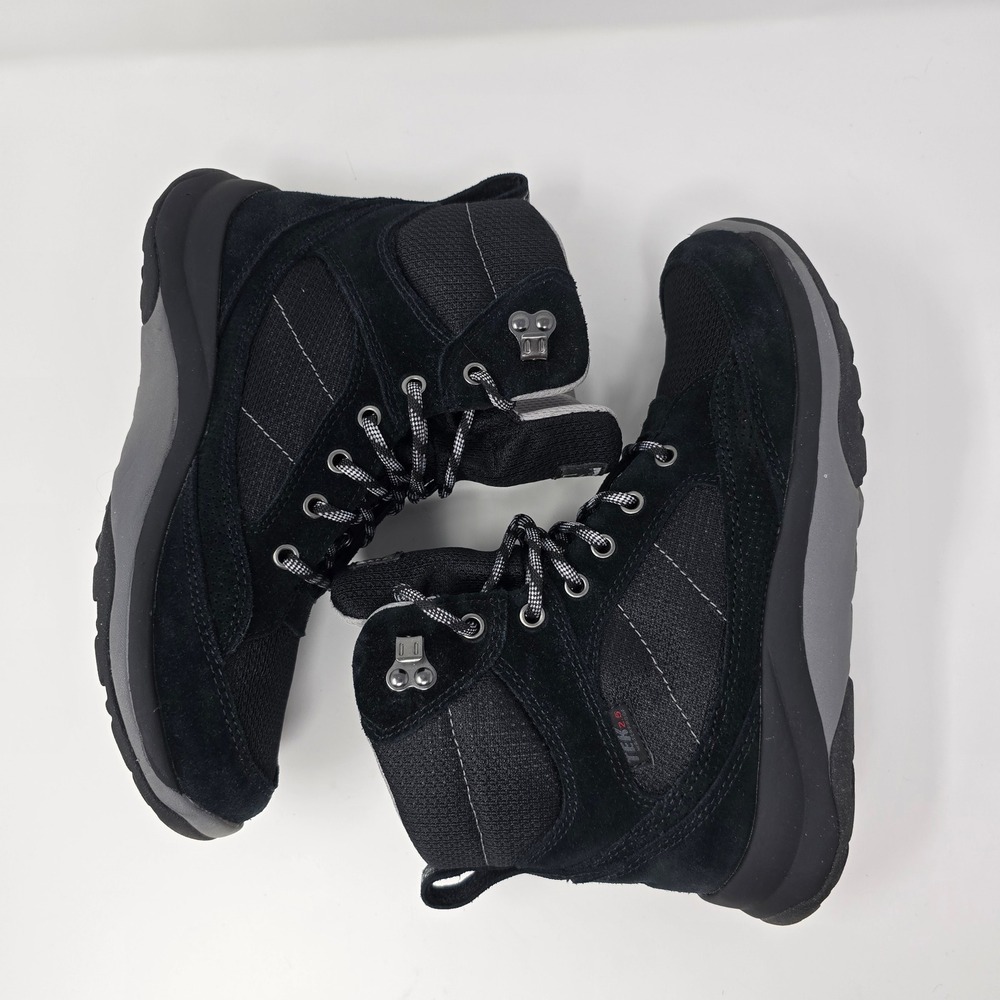 LL Bean Womens Snow Sneakers Waterproof Primaloft Boots Black 504747 Size 8.5 M - Picture 4 of 16